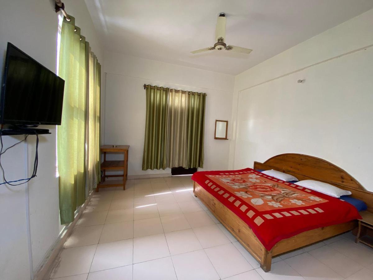 Kanara Hotel Бхимтал Экстерьер фото