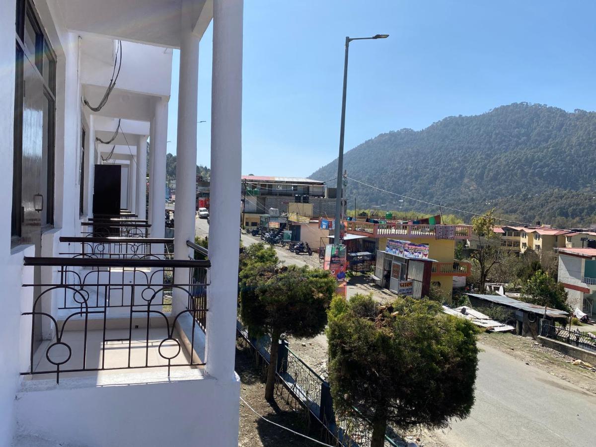 Kanara Hotel Бхимтал Экстерьер фото